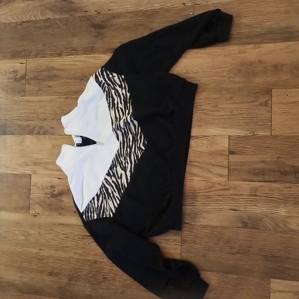 Quarter zip zebra strip and black cropped hoodie